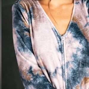 NWT Natural Life Cozy Tie-Dye Fleece Jumpsuit Onesie Pajama Sz XS COZY COMFY